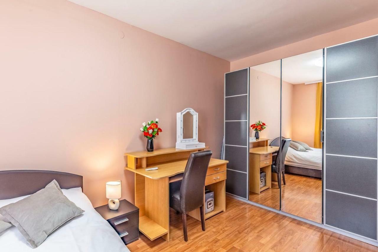 All Seasons Apartment 普拉 外观 照片